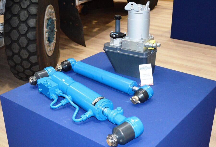 Pumps & Motors