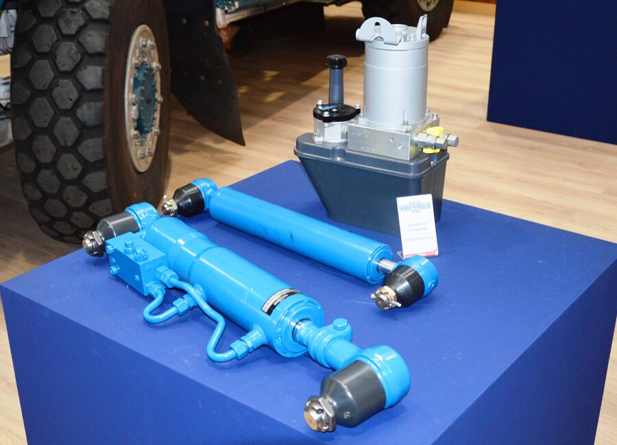 Hydraulic pump and power unit sourcing